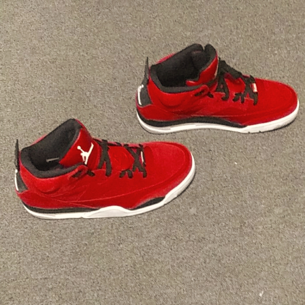 Son of mars Jordan 4's NWOT
